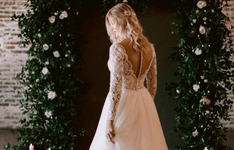 winter wedding dresses that brides will fall in love with