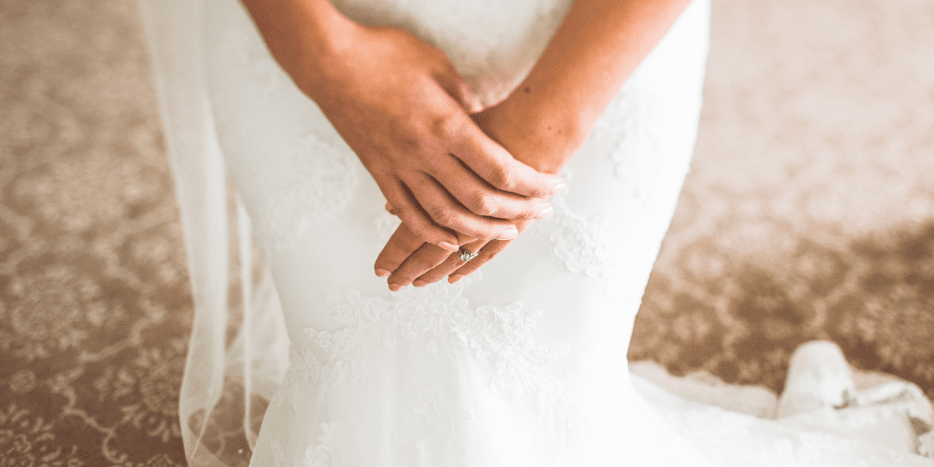 our favorite wedding dress shopping tips