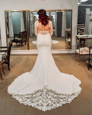 It's time to give sleeves the attention they deserve! This wedding dress with a unique sleeve is giving us all the feels. Who else is on board with this trend? 💖

Gown pictured: Novalee by @morileeofficial 

#winterbride #indianawedding #indianabridalstore #indybride #weddingdressinspo #2023weddingtrends